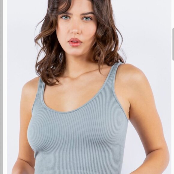 Ribbed Seamless Tank Top - Picture 5 of 5